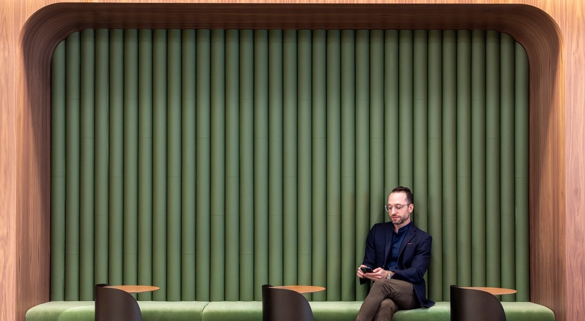 ARO Plank 1 in Spinneybeck ES 8042 El Valle Upholstery Leather